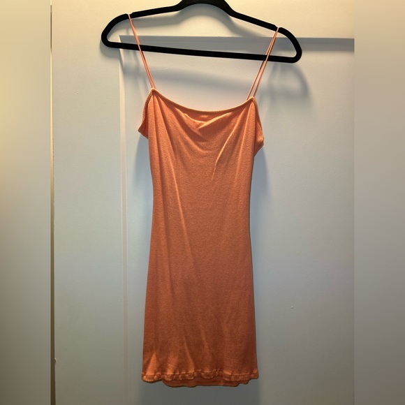 Peach Ribbed Mini-Dress 👗 - Picture 5 of 5